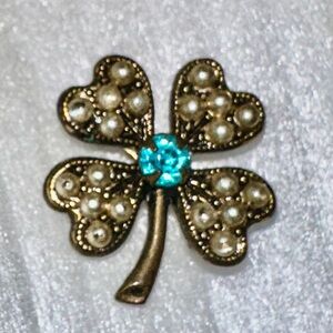 Gold Clover Brooch with Pearls and Blue-Green Gem